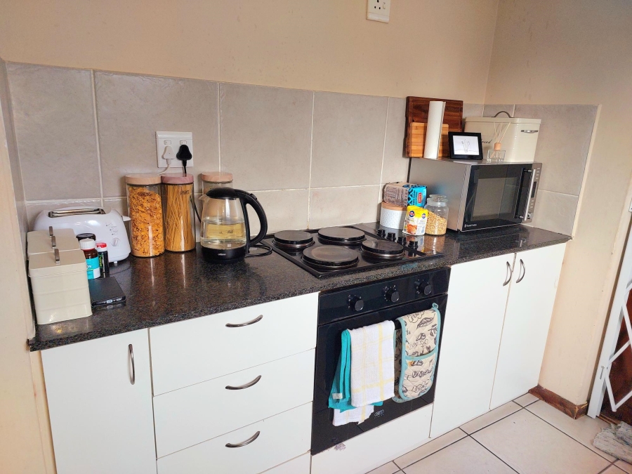 2 Bedroom Property for Sale in Doornkloof Western Cape